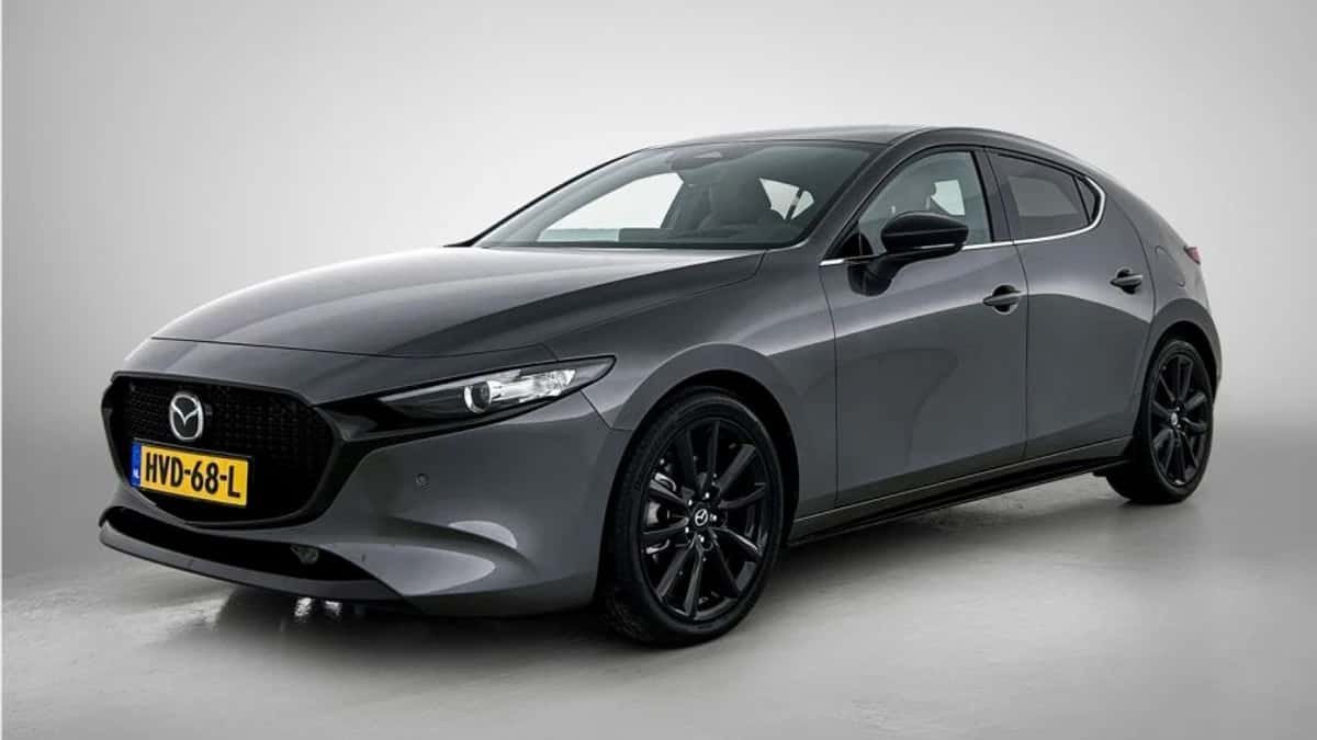 Mazda 3 (2025) — foto 1