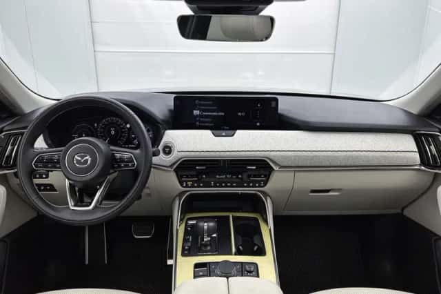 Mazda CX-60 (2025) thumbnail 5