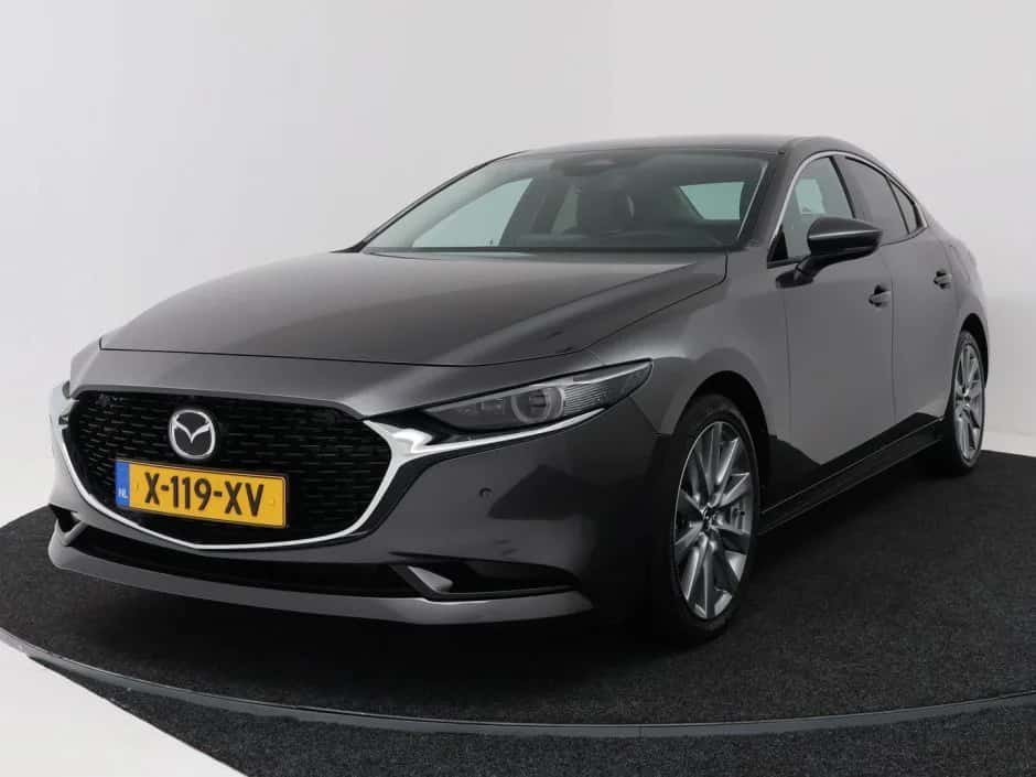 Mazda 3 (2024) — foto 1