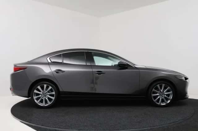 Mazda 3 (2024) thumbnail 14