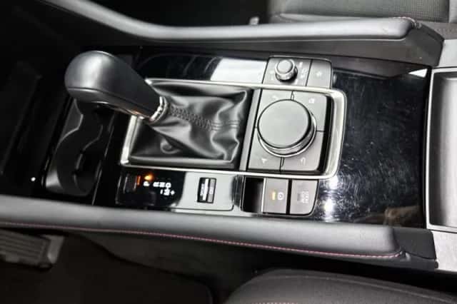 Mazda 3 (2024) thumbnail 11