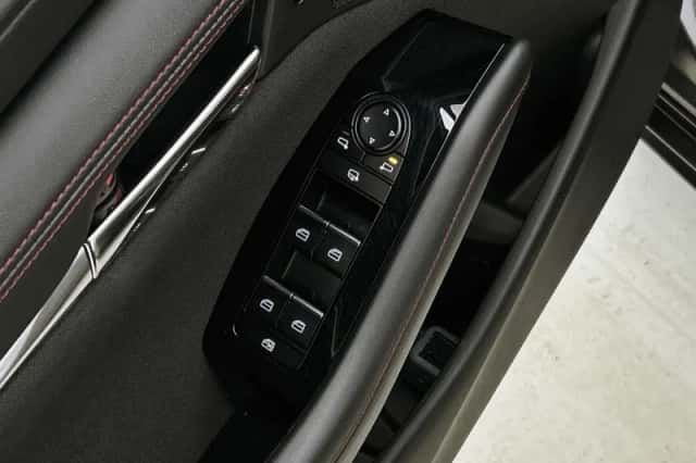 Mazda 3 (2024) thumbnail 22