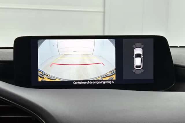 Mazda 3 (2024) thumbnail 8