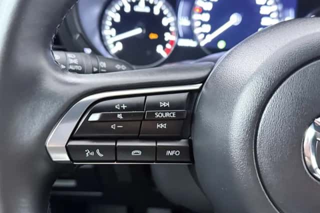 Mazda 3 (2024) thumbnail 11
