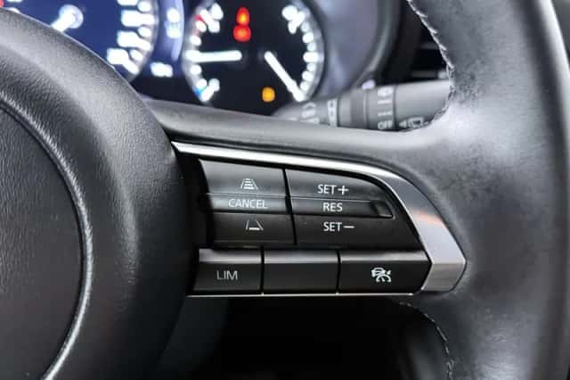 Mazda 3 (2024) thumbnail 12