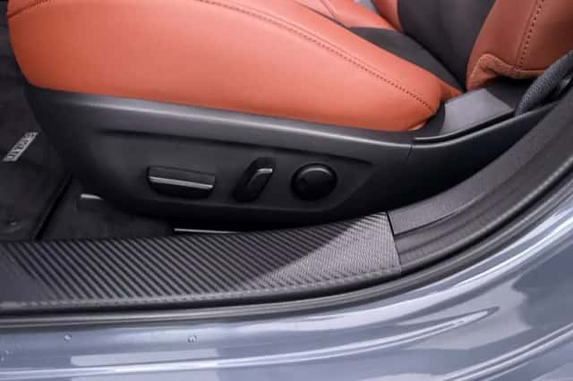 Mazda 3 (2024) thumbnail 23