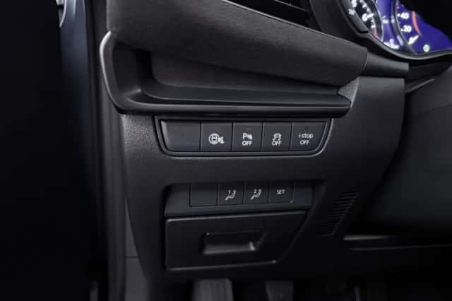 Mazda 3 (2024) thumbnail 5