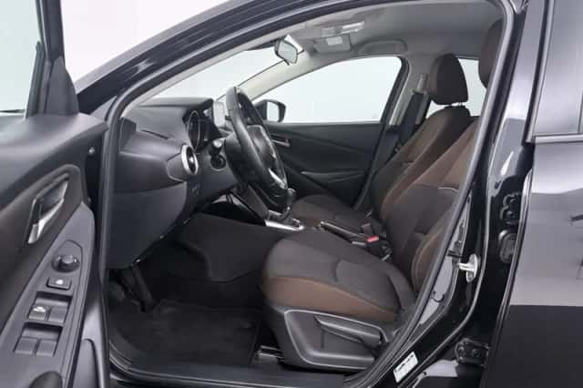 Mazda 2 (2021) thumbnail 4