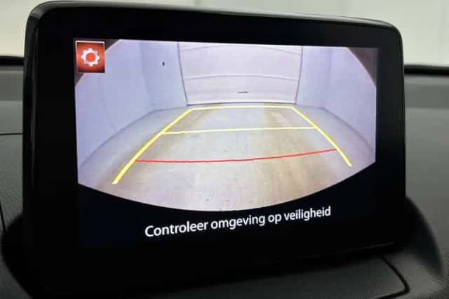 Mazda 2 (2021) thumbnail 8