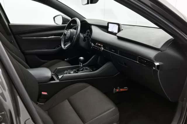 Mazda 3 (2020) thumbnail 25