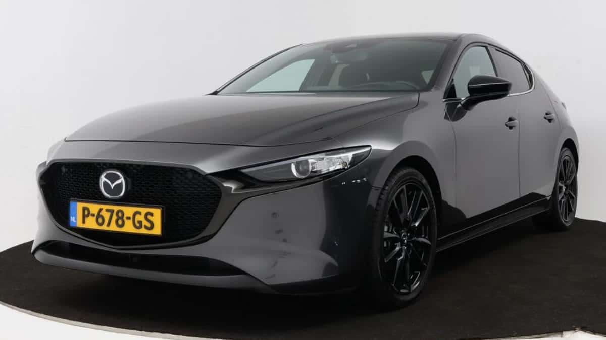 Mazda 3 (2022) — foto 1