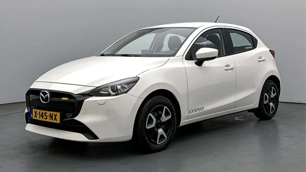 Mazda 2 (2023) — foto 1
