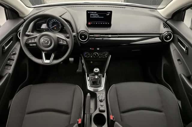 Mazda 2 (2023) thumbnail 5