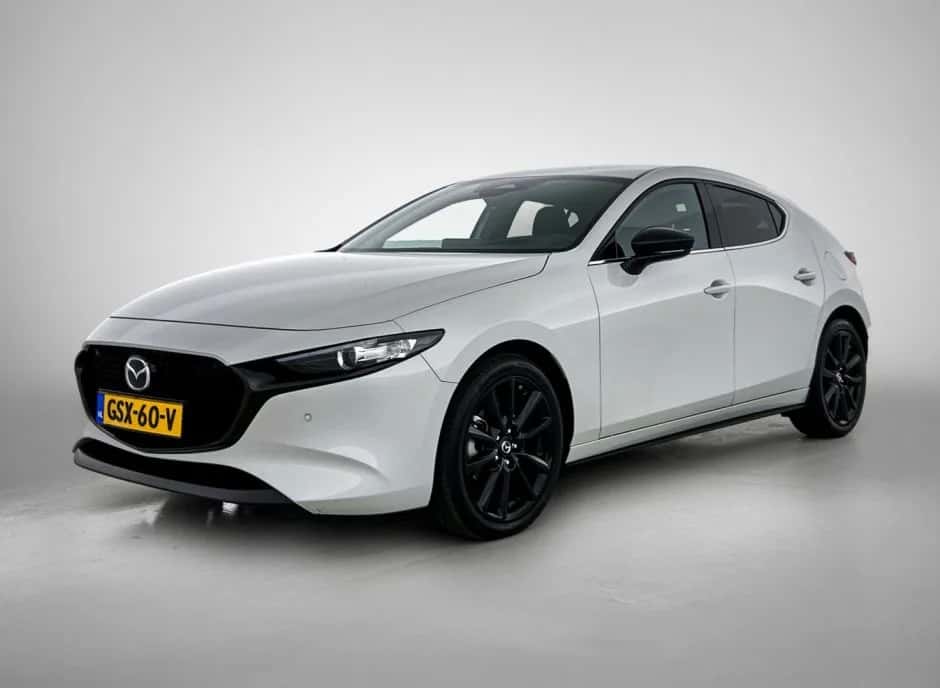 Mazda 3 (2024) — foto 1
