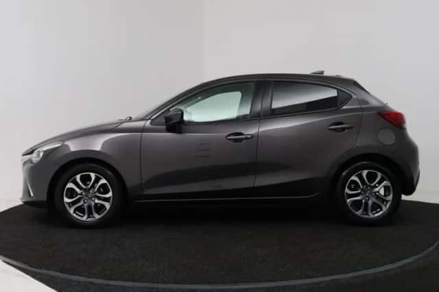 Mazda 2 (2018) thumbnail 3