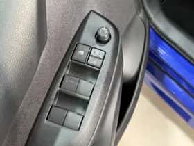 Mazda 2_Hybrid (2025) thumbnail 17