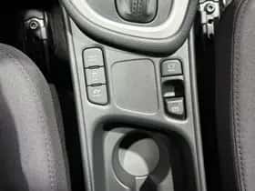 Mazda 2_Hybrid (2025) thumbnail 20