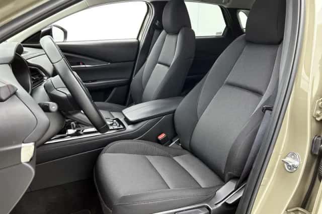 Mazda CX-30 (2024) thumbnail 15