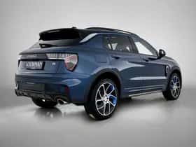 Lynk & Co 01 (2022) thumbnail 2