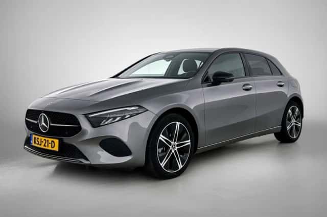 Mercedes-Benz A-Klasse (2023) thumbnail 1