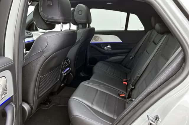 Mercedes-Benz GLE (2026) thumbnail 17