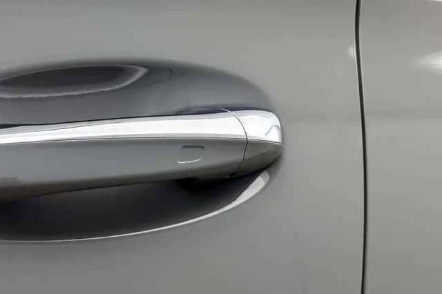 Mercedes-Benz GLE (2026) thumbnail 41
