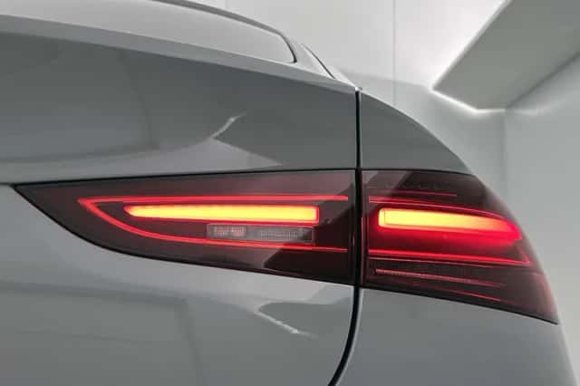 Mercedes-Benz GLE (2026) thumbnail 43