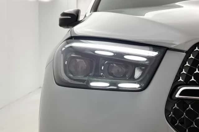 Mercedes-Benz GLE (2026) thumbnail 44