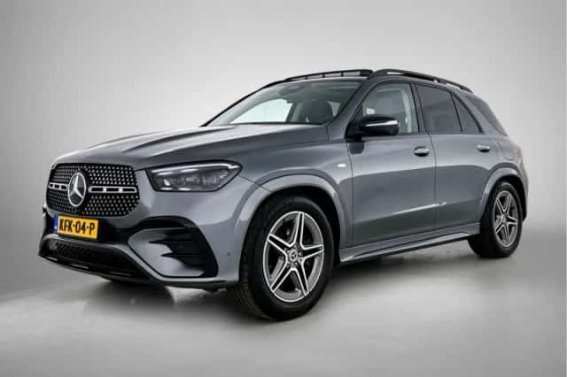 Mercedes-Benz GLE (2025) thumbnail 1
