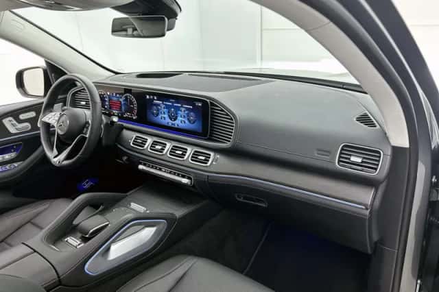 Mercedes-Benz GLE (2025) thumbnail 7