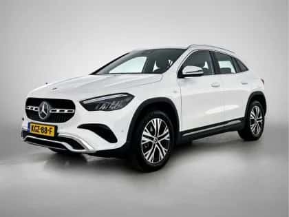 Mercedes-Benz GLA (2025) — foto 1