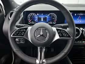 Mercedes-Benz GLA (2025) thumbnail 17
