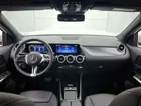 Mercedes-Benz GLA (2025) thumbnail 4
