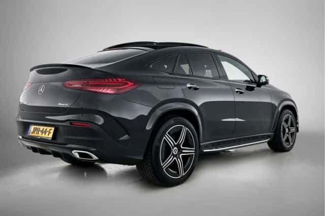Mercedes-Benz GLE (2024) thumbnail 2