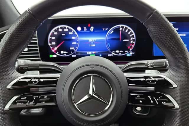 Mercedes-Benz GLE (2024) thumbnail 17
