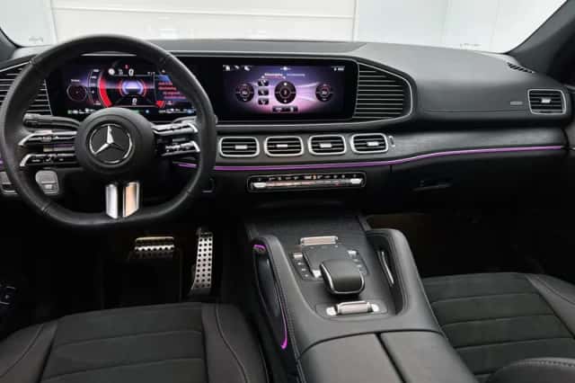 Mercedes-Benz GLE (2024) thumbnail 4
