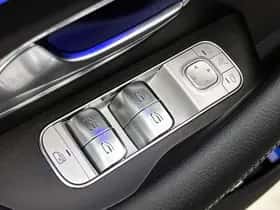 Mercedes-Benz GLE (2025) thumbnail 24