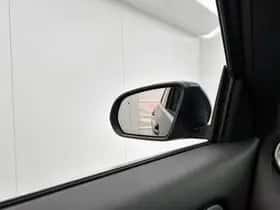 Mercedes-Benz GLA (2023) thumbnail 33