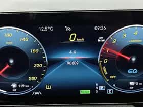 Mercedes-Benz GLA (2023) thumbnail 5