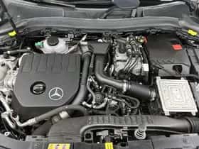 Mercedes-Benz GLA (2021) thumbnail 32