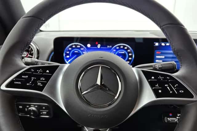 Mercedes-Benz EQB (2026) thumbnail 19