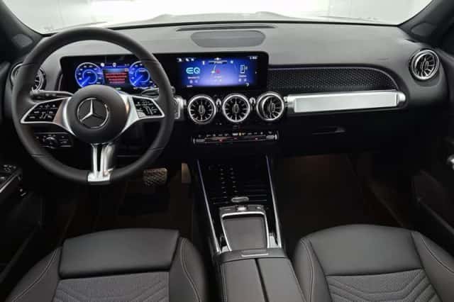 Mercedes-Benz EQB (2026) thumbnail 4