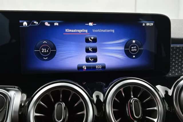 Mercedes-Benz EQB (2026) thumbnail 10