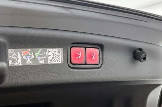 Mercedes-Benz C-Klasse (2026) thumbnail 33