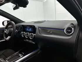 Mercedes-Benz GLA (2025) thumbnail 6