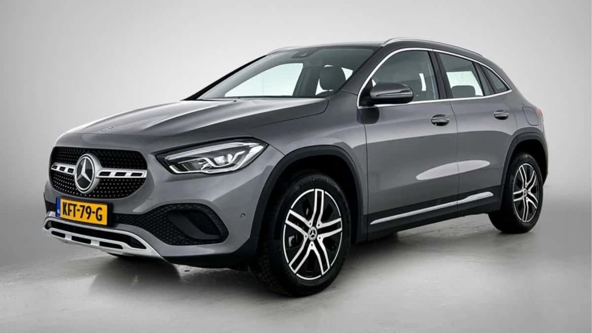 Mercedes-Benz GLA (2023) — foto 1