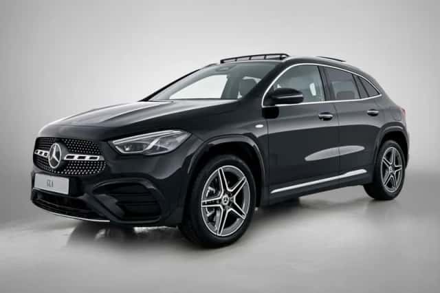 Mercedes-Benz GLA (2025) thumbnail 1