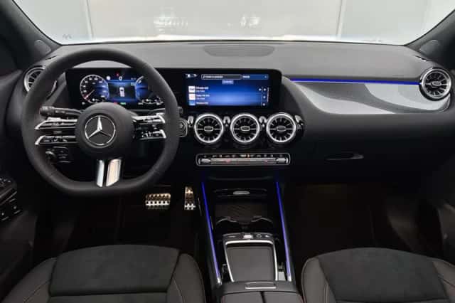 Mercedes-Benz GLA (2025) thumbnail 31