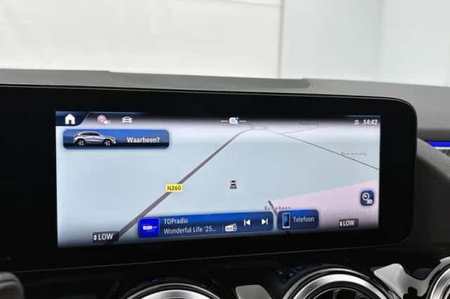 Mercedes-Benz GLA (2025) thumbnail 34