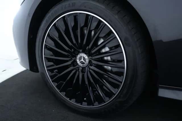 Mercedes-Benz CLE (2025) thumbnail 4